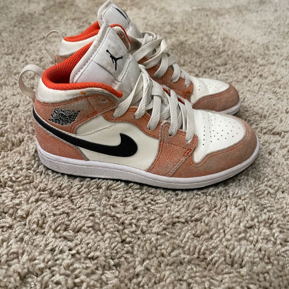 Nike Jordan 1 Mids Kids Sneakers - White and Orange